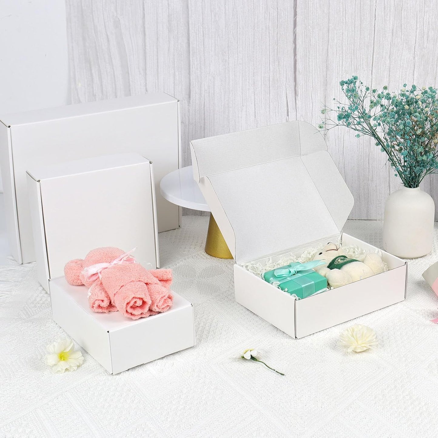 White mailer boxes