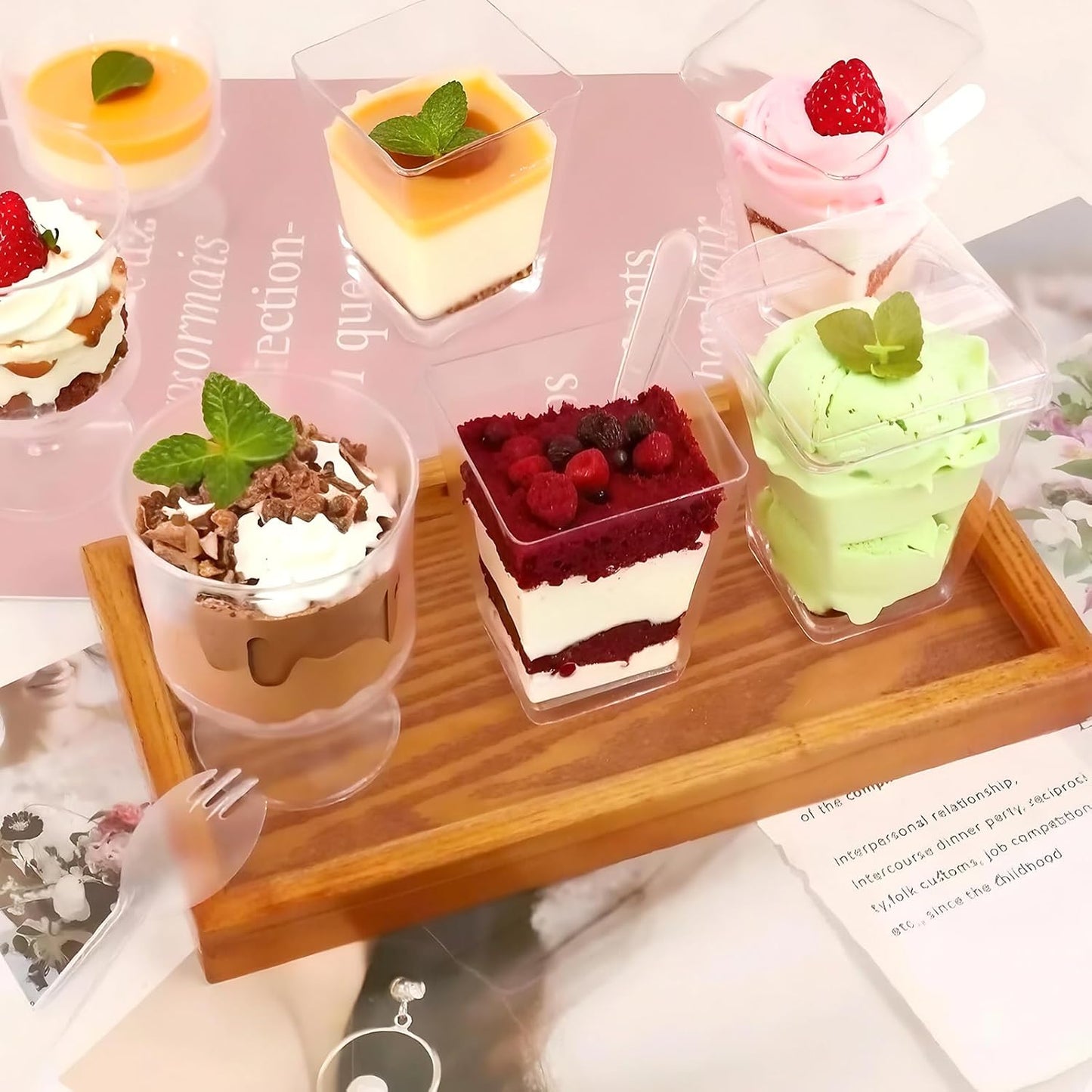 Round+Square Plastic Dessert Cups with Spoons